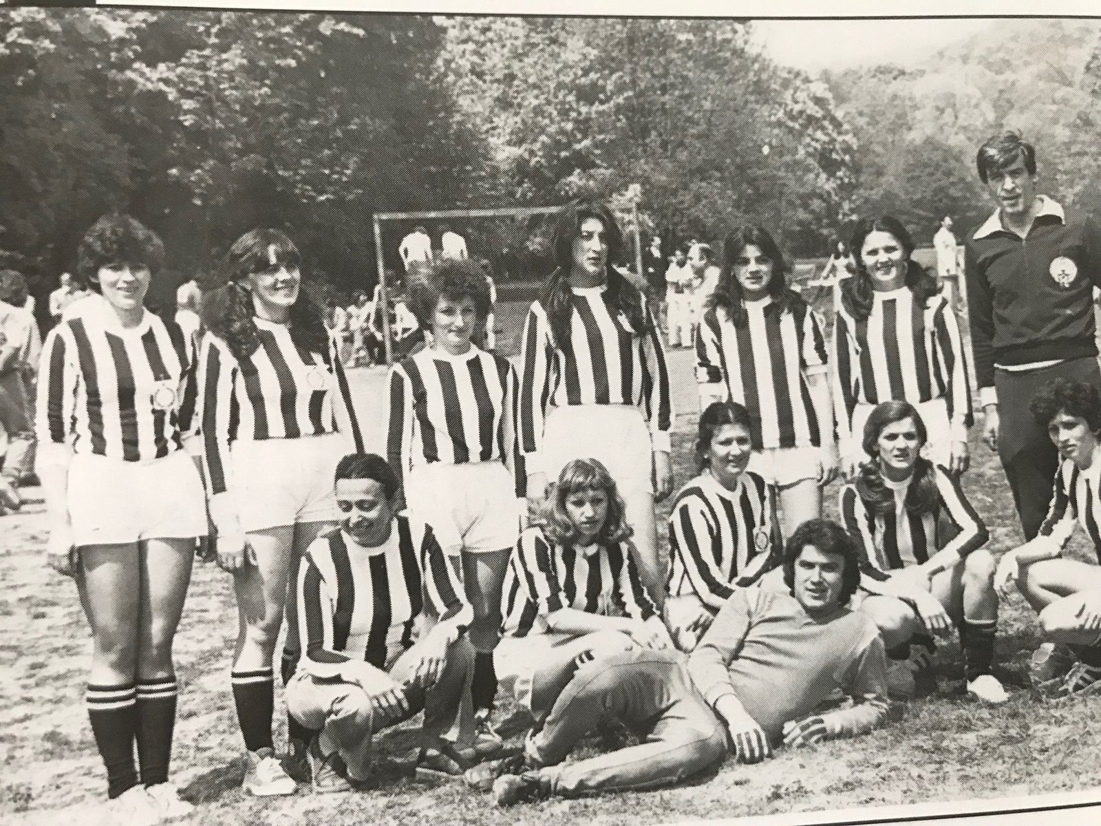 ПРВИ СРПСKИ KЛУБ У БЕЧУ